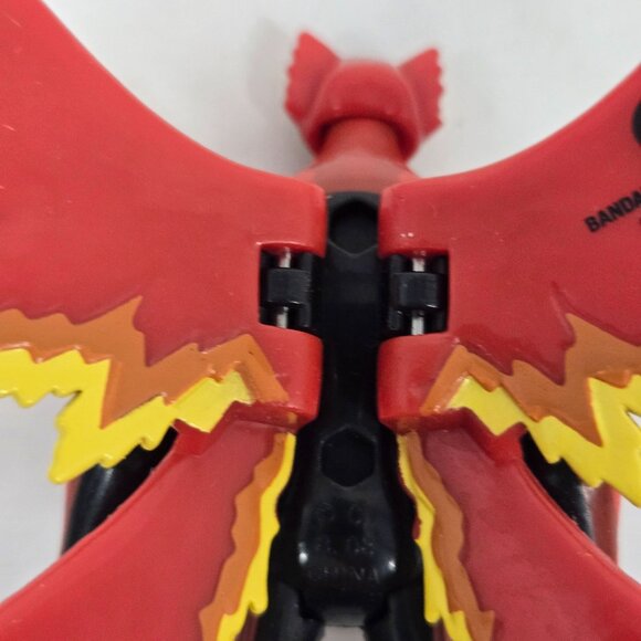 Bandai Ben 10 Red Ultimate Big Chill Action Figure Moving Wings Ultimate Alien - Picture 6 of 9
